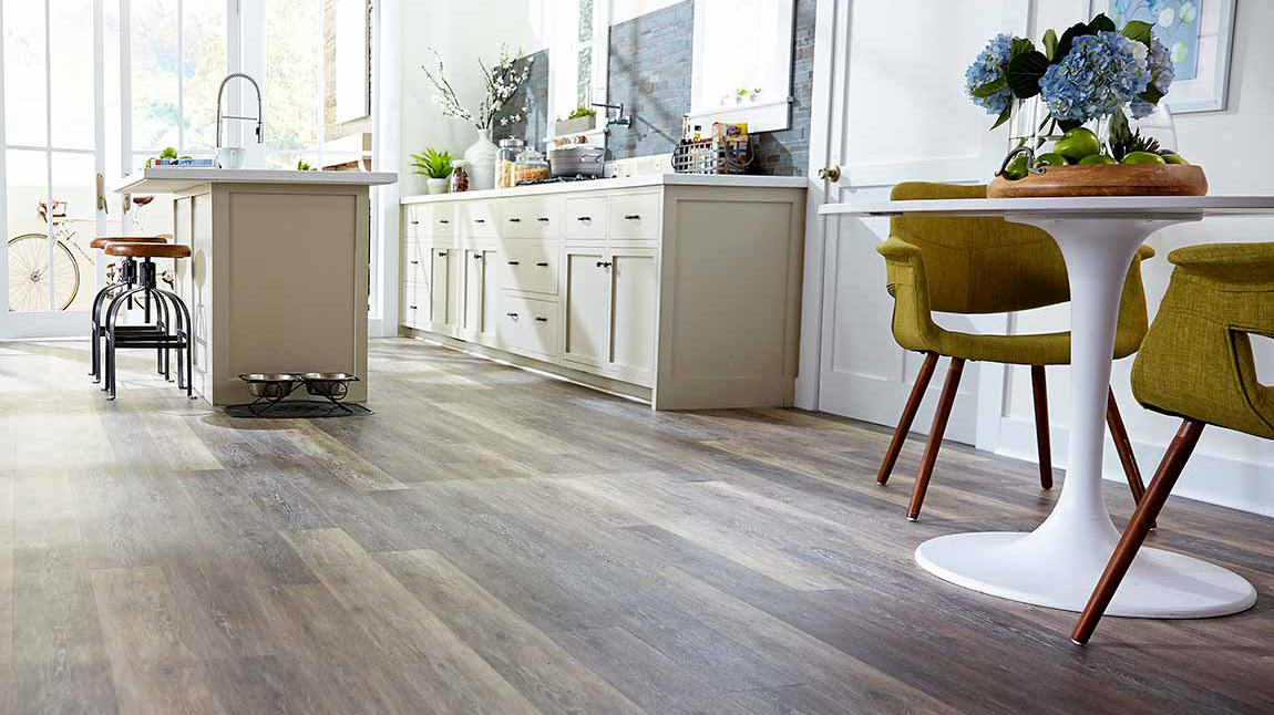 Hardwood flooring in a kitchen and breakfast nook